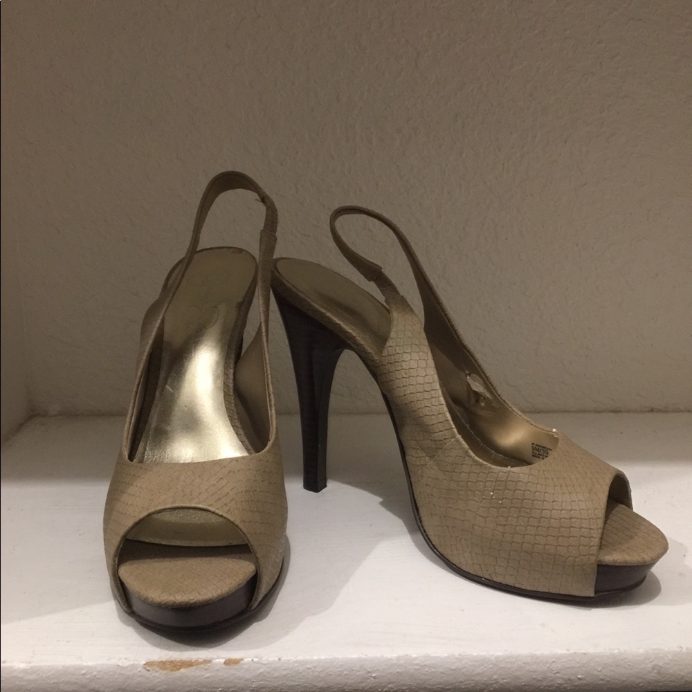 Jessica Simpson heels